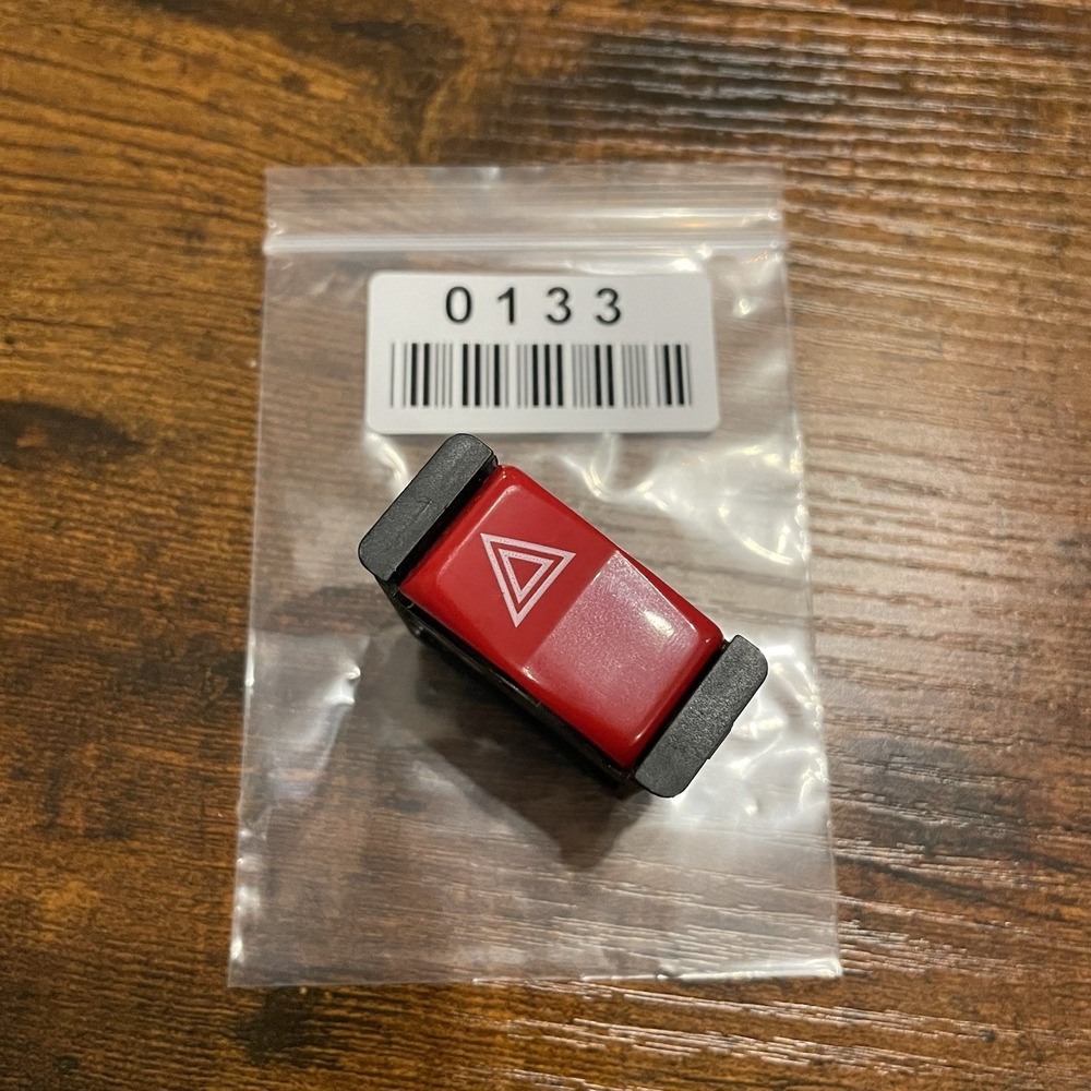 Mercedes Hazard Warning Switch  000 820 90 10 /0008209010 #️⃣0133